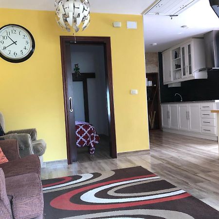 Precioso Apartamento Fina La Caprichosa En Centro De Mondariz Extérieur photo